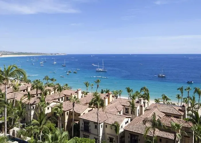 Hacienda Club & Residences