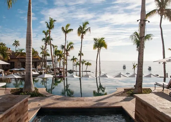 Hacienda Club & Residences *