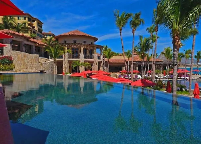 Hacienda Club & Residences